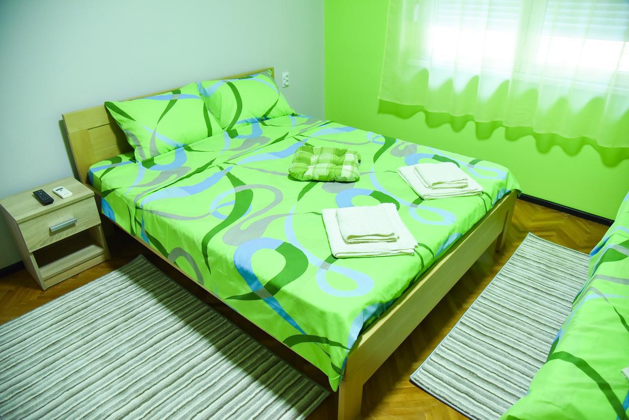 Hotel Prenociste Pilot Ni Esterno foto