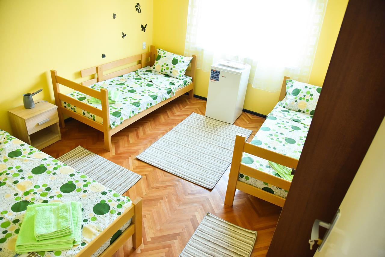 Hotel Prenociste Pilot Ni Esterno foto