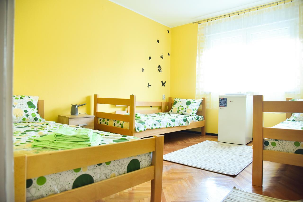 Hotel Prenociste Pilot Ni Esterno foto